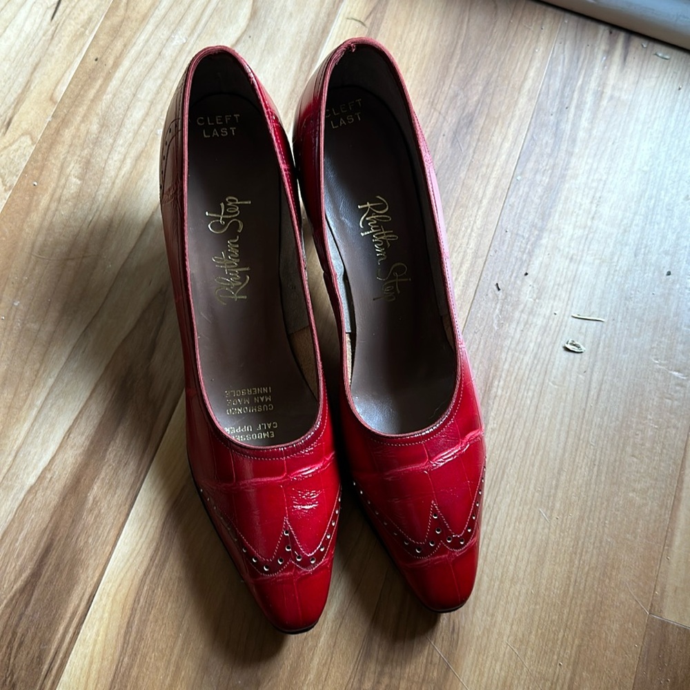 Rhythm Step Vintage Pumps size 7